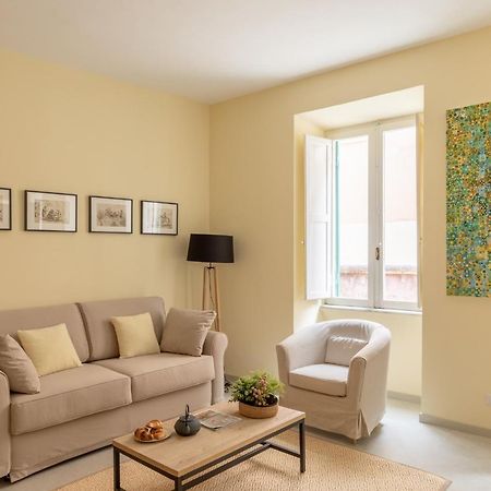 Iflat Lovely In Trevi Рим Екстериор снимка