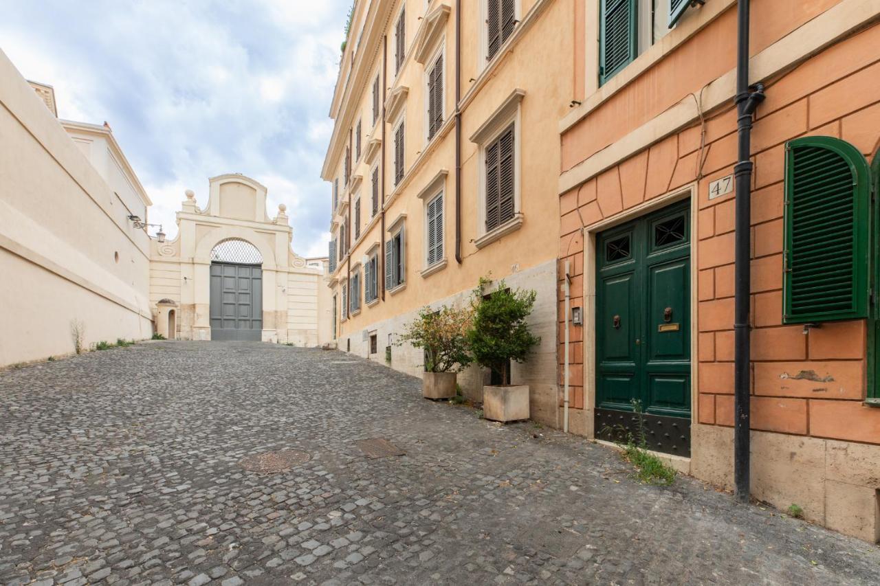 Iflat Lovely In Trevi Рим Екстериор снимка